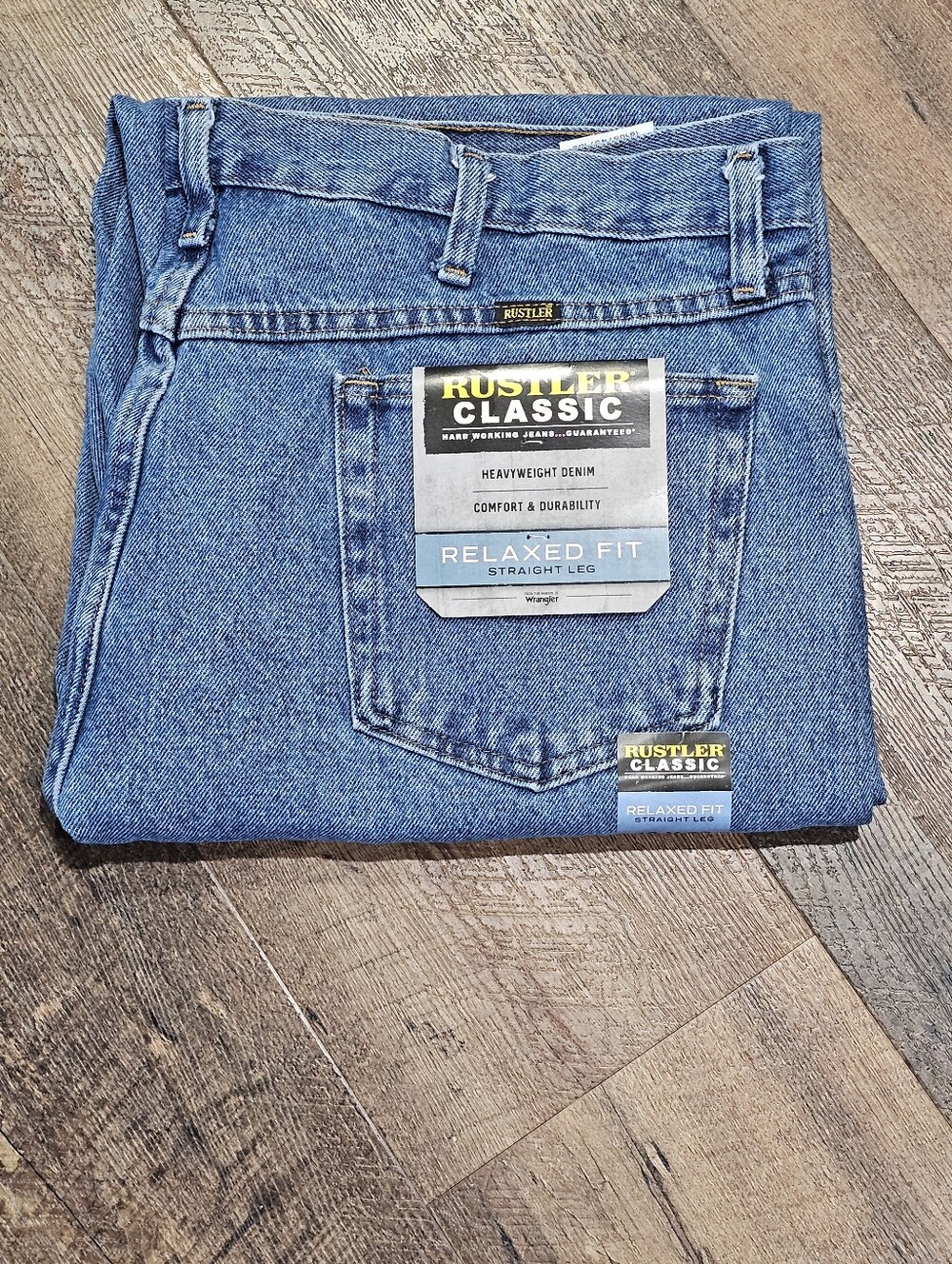 Rustler Relaxed Fit Men's Jeans - Medium Blue Denim Size 40 X 29